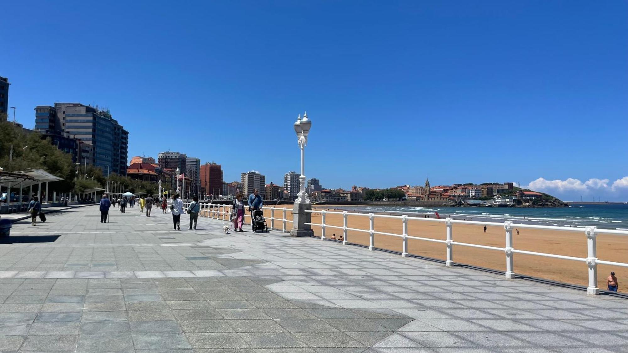 Apartamento Playa De Хихон Экстерьер фото